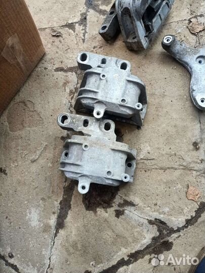 1k0199262m опора двигателя