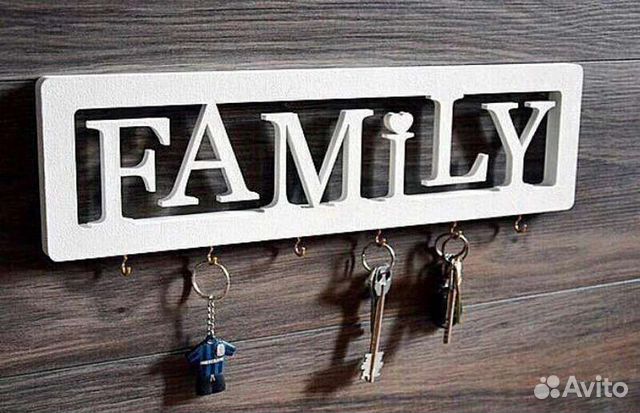 Ключница настенная из дерева