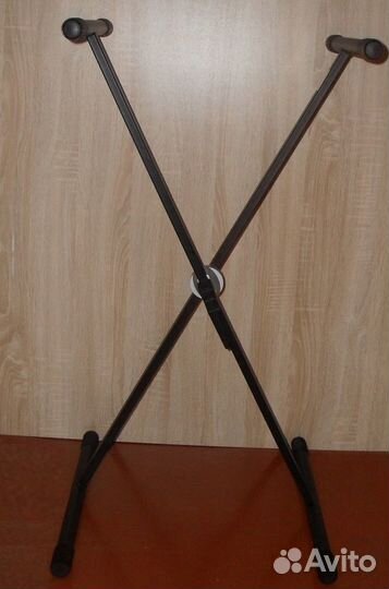 Стойка для синтезаторов, клавишных (Soundking)