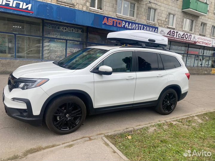 Автобокс на крышу LUX tavr 197 белый глянец 520L