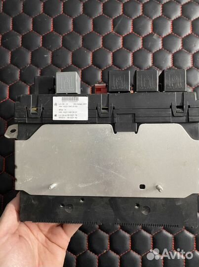 Блок предохранителей SAM задний Mercedes w221