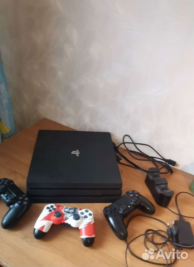 Sony playstation 4 PS4 pro 1tb с играми