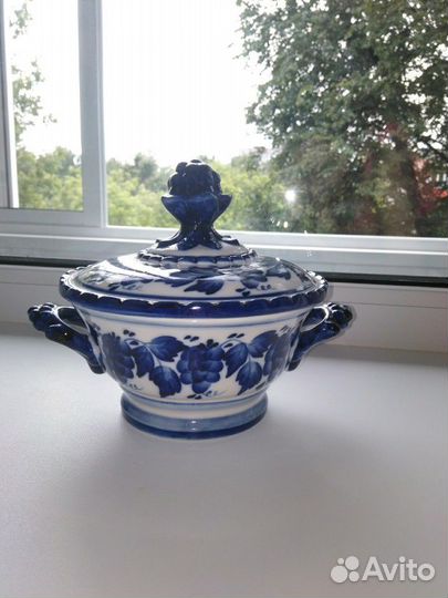 Гжель. Салатник