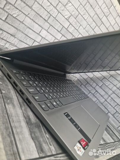 Ноутбук Lenovo IdeaPad 3 15ADA05 (М3149)