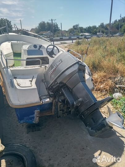 Катер с мотором