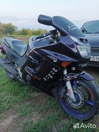 Honda CBR1000F