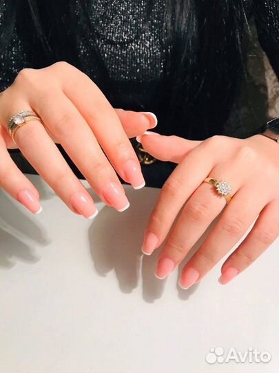 Маникюр, шеллак, наращивание ногтей