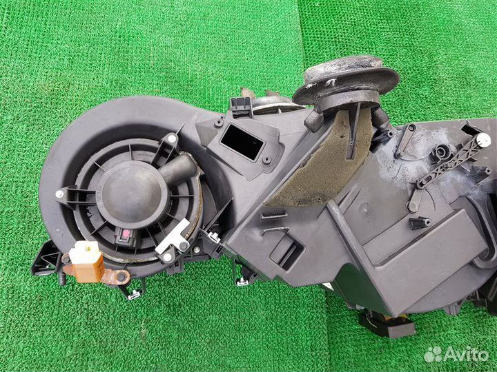 Печка салона Infiniti QX56