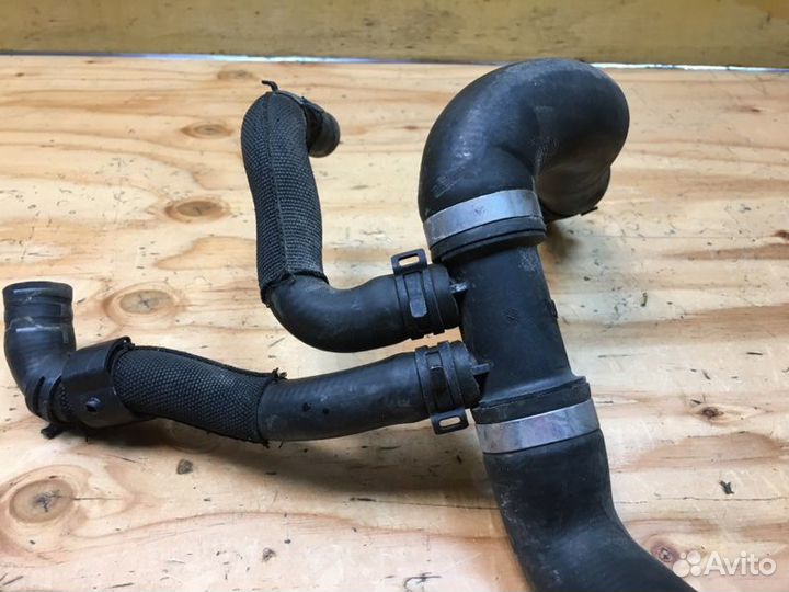 Патрубок volkswagen jetta