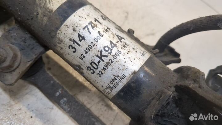 Амортизатор подвески Nissan Note E11, 2008