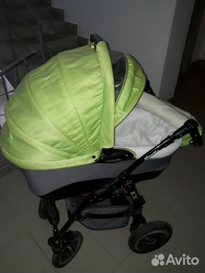 Продаётся классная детская коляска