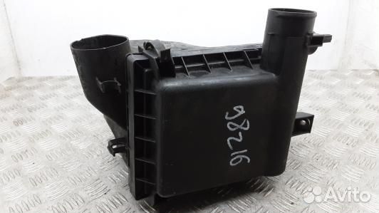 Корпус воздушного фильтра toyota prius XW30 (98Z16