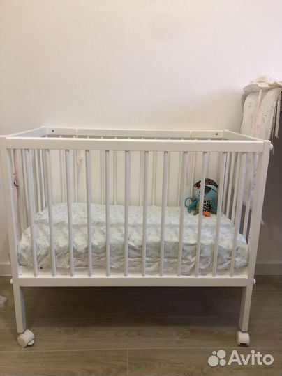 Детская кроватка