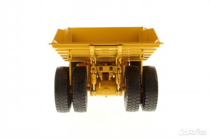 Модель Caterpillar 793F