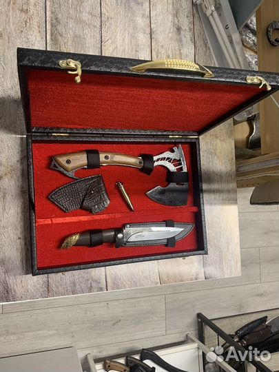 Подарочный набор в коробке топор +нож