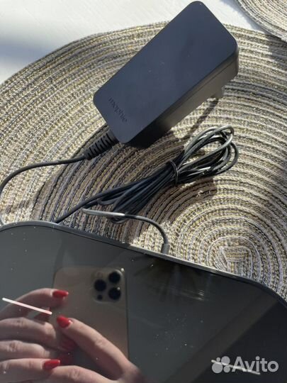 Беспроводная зарядка mophie