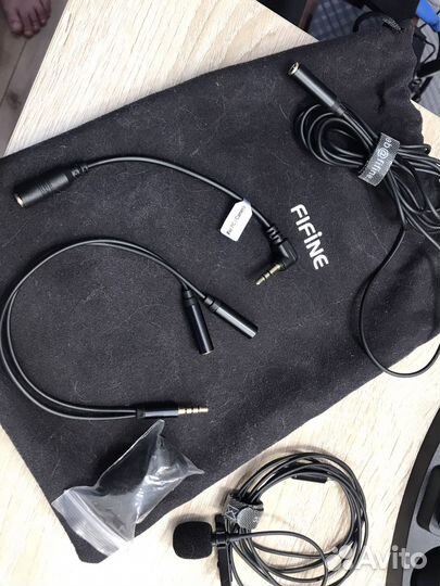 Петличка Fifine