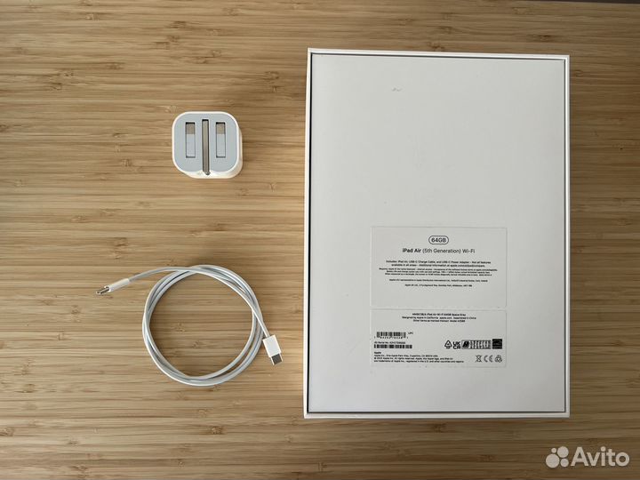 iPad Air 5 Wi-Fi 64 GB Великобритания