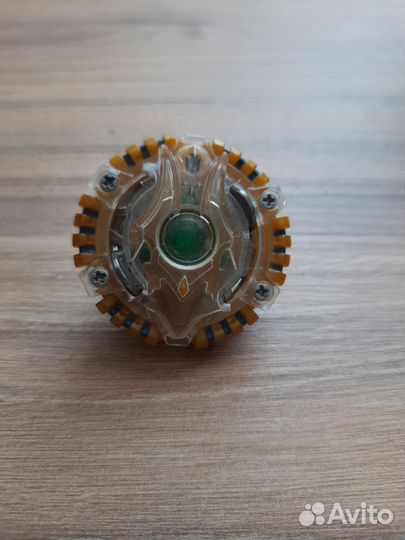 Волчки Beyblade