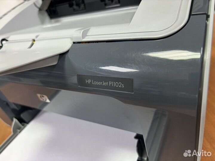 Принтер hp 1102S