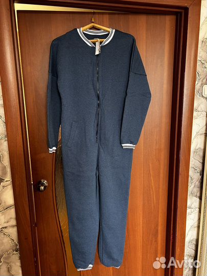 Комбинезон женский