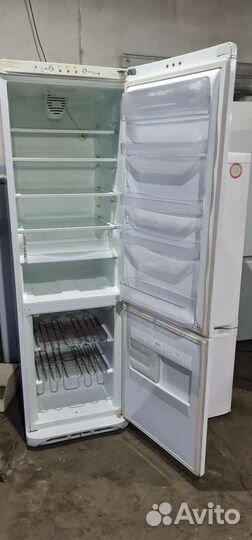 Холодильник Ariston на 195см