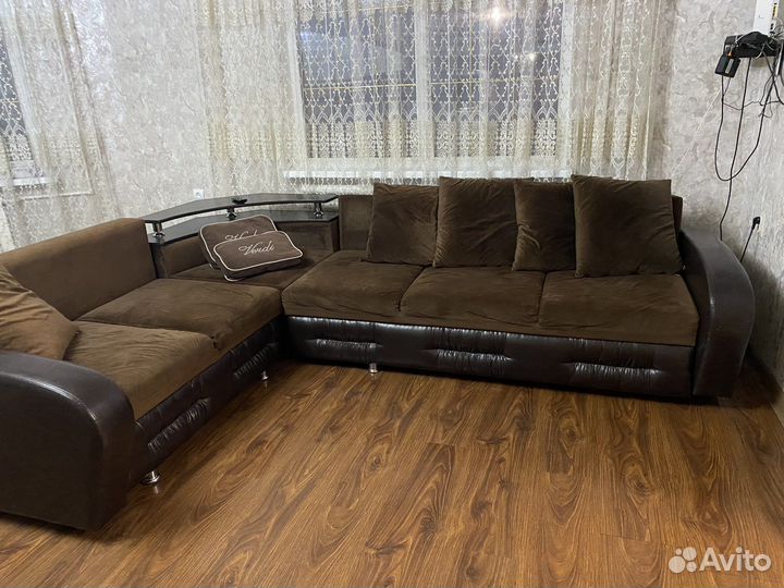 Угловой диван