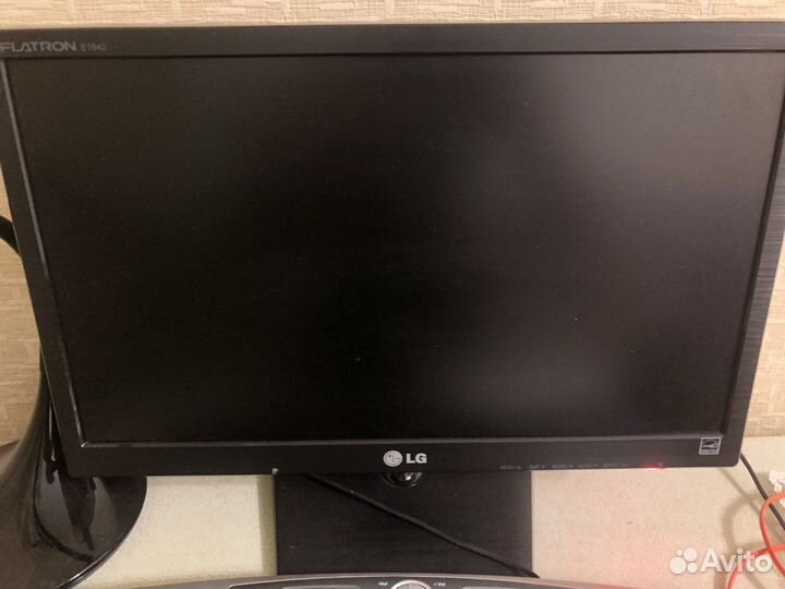Монитор LG flatron e 1942c-bna