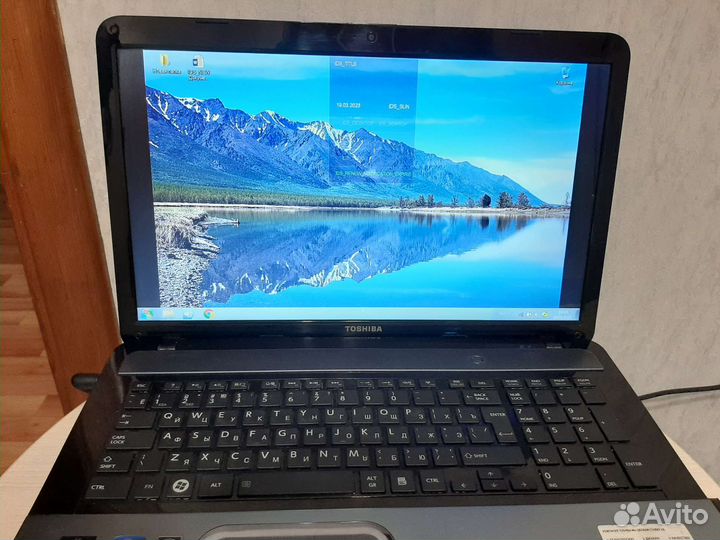 Ноутбук toshiba