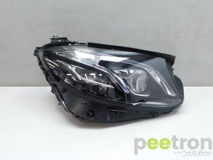 Б/У Б/У Фара правая б/у A2139064804 mercedes-benz