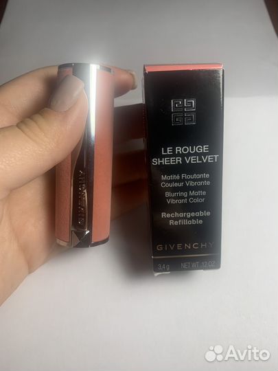 Givenchy помада