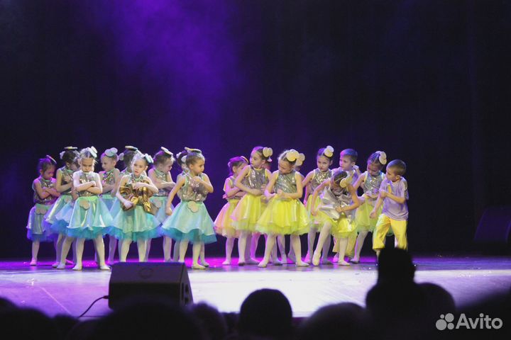 Костюм для выступлений один 500/сут+ залог