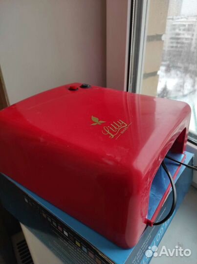 Уф лампа для ногтей