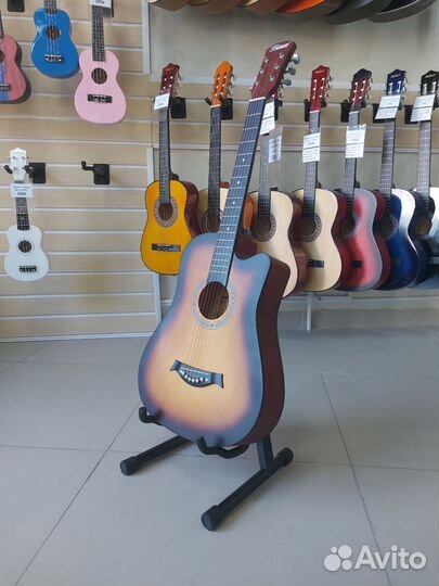 Гитара акустическая новая. Настроена