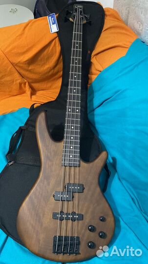 Бас-гитара ibanez GSR200B-WNF