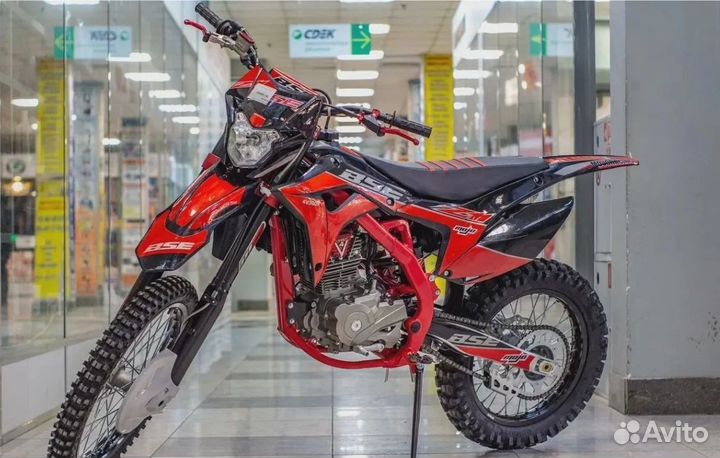 Мотоцикл BSE Z11 красно-черный