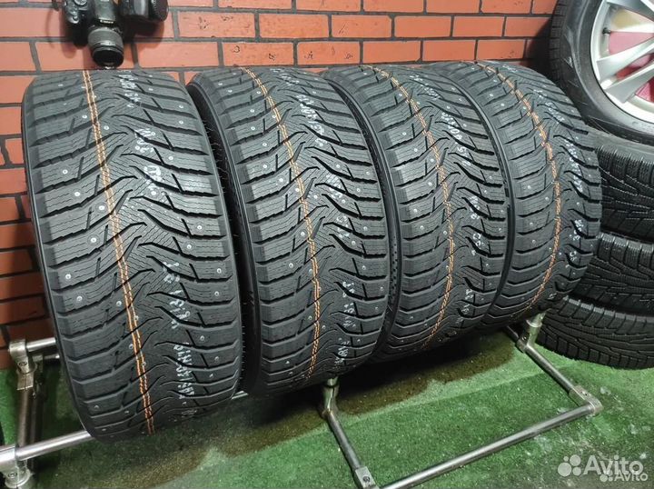 Kumho WinterCraft Ice WI31 225/45 R19 96T