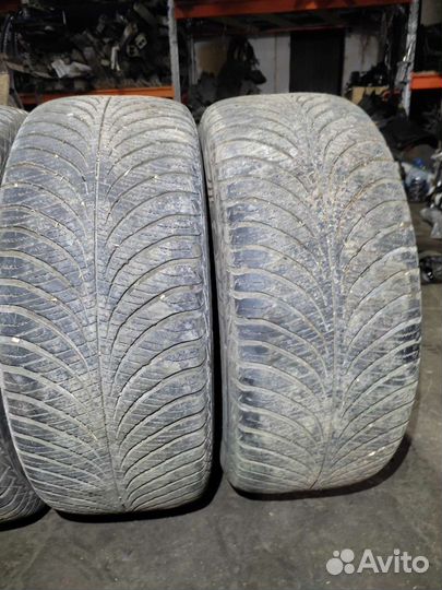 Goodyear Vector 4Seasons Gen-2 255/55 R18 109V