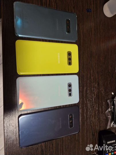 Крышка Samsung s10e
