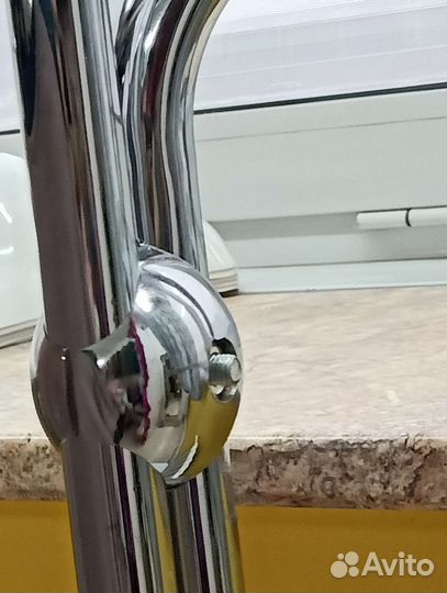 Торговое оборудование для магазина одежда