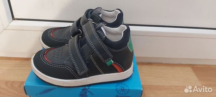 Ботинки детские весенние