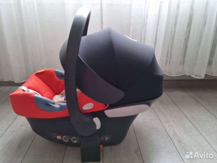 Автокресло (автолюлька) cybex aton m