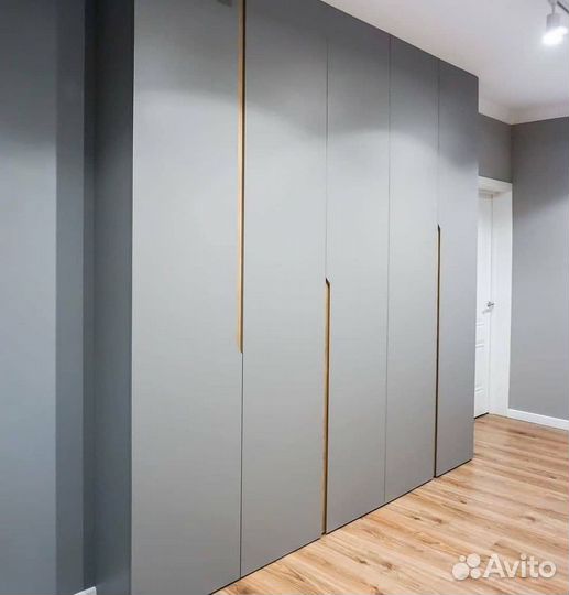 Шкаф распашной на заказ