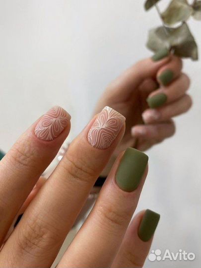 Маникюр с покрытием