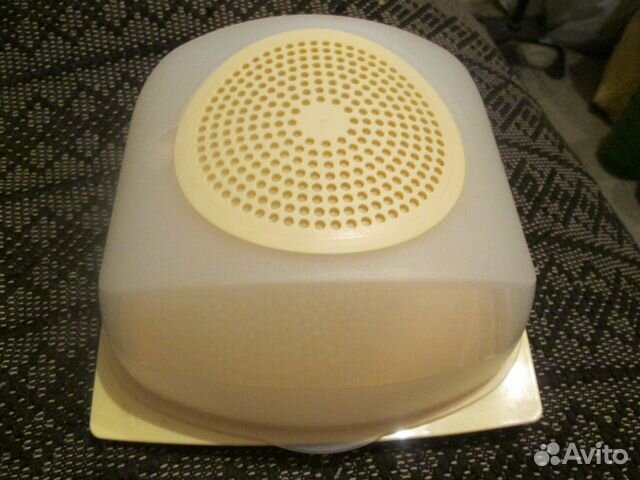 Сырница пластмассовая, Tupperware