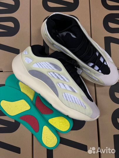 Adidas Yeezy Boost 700 v3 Azael