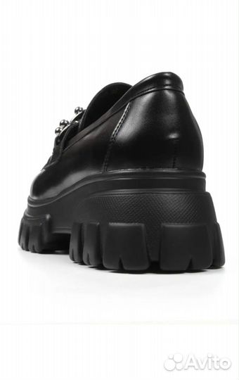 Лоферы женские