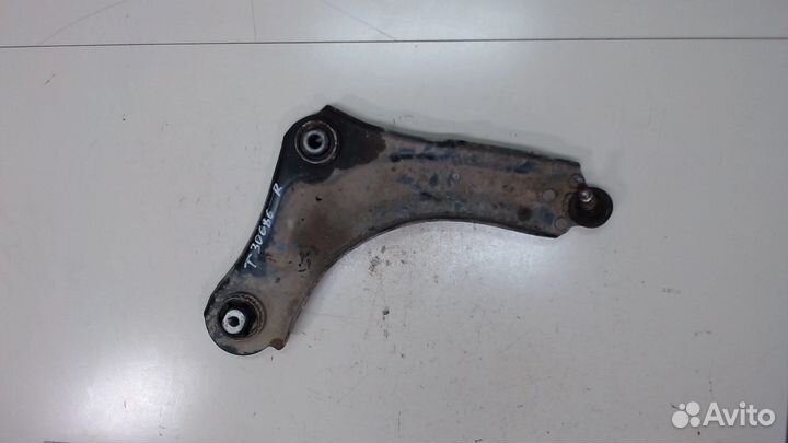Рычаг подвески Renault Megane 3, 2010