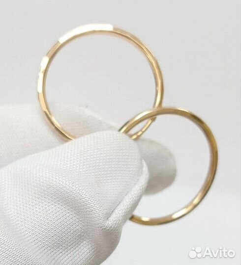 Золотые серьги