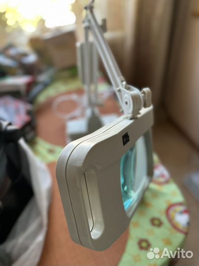 Лампа лупа настольная